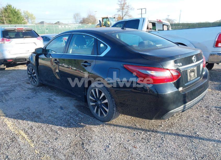 Photo 3 of 2018 Nissan Altima 2.5 SV (VIN 1N4AL3AP0JC209978)