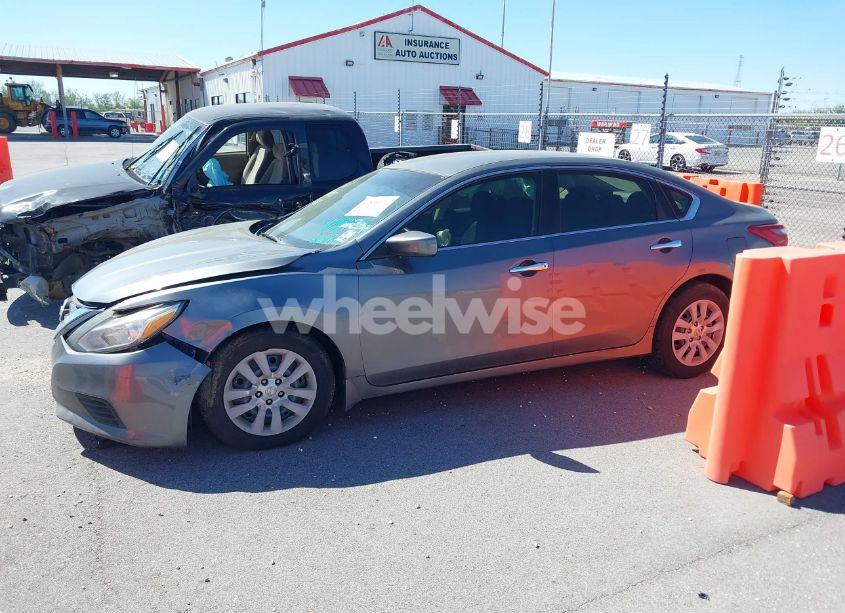 Photo 14 of 2018 Nissan Altima 2.5 S (VIN 1N4AL3AP0JC220558)