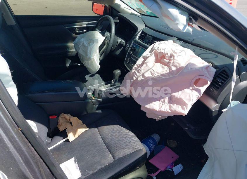 Photo 5 of 2018 Nissan Altima 2.5 S (VIN 1N4AL3AP0JC220558)