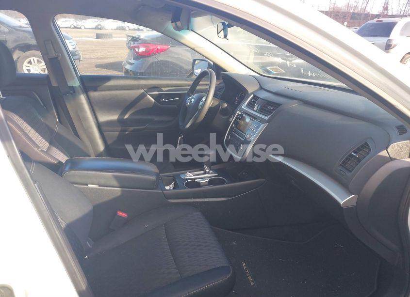 Photo 5 of 2018 Nissan Altima 2.5 S (VIN 1N4AL3AP0JC223881)