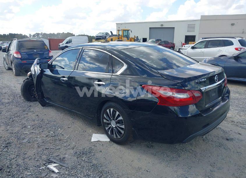 Photo 3 of 2018 Nissan Altima 2.5 S (VIN 1N4AL3AP0JC225338)