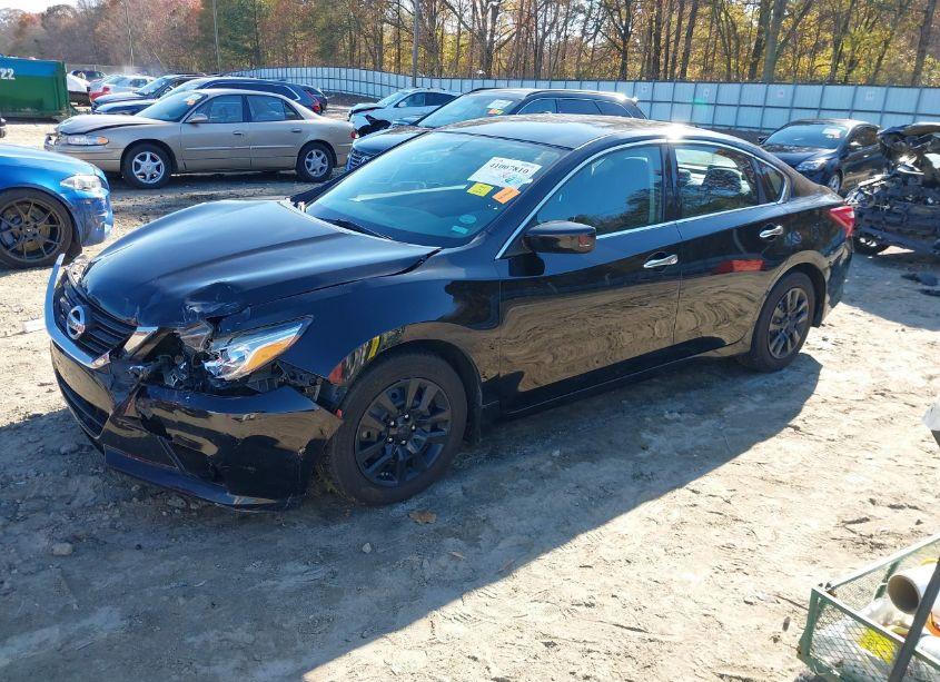 Photo 2 of 2018 Nissan Altima 2.5 S (VIN 1N4AL3AP0JC231933)