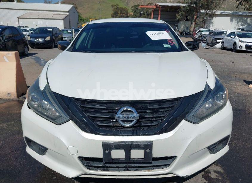 Photo 12 of 2018 Nissan Altima 2.5 SR (VIN 1N4AL3AP0JC234962)