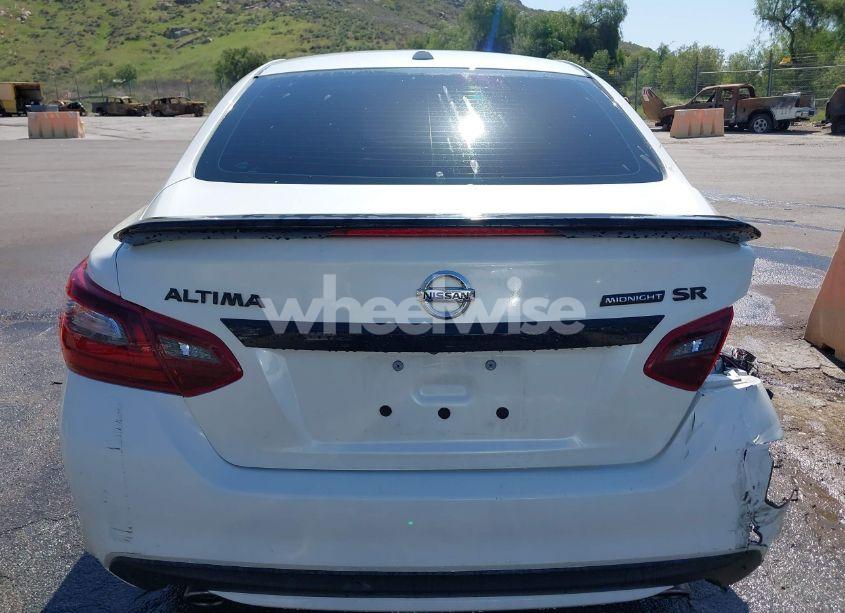Photo 16 of 2018 Nissan Altima 2.5 SR (VIN 1N4AL3AP0JC234962)