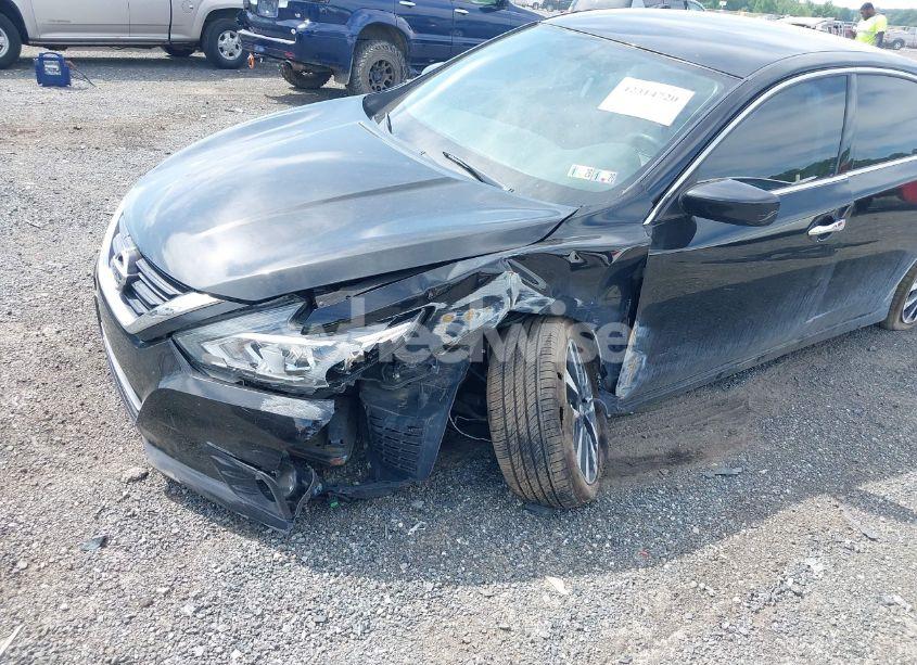 Photo 6 of 2018 Nissan Altima 2.5 SV (VIN 1N4AL3AP0JC240440)