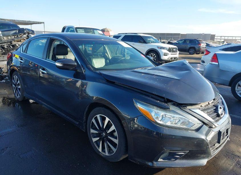 2018 Nissan Altima 2.5 SL (VIN 1N4AL3AP0JC242107) main photo