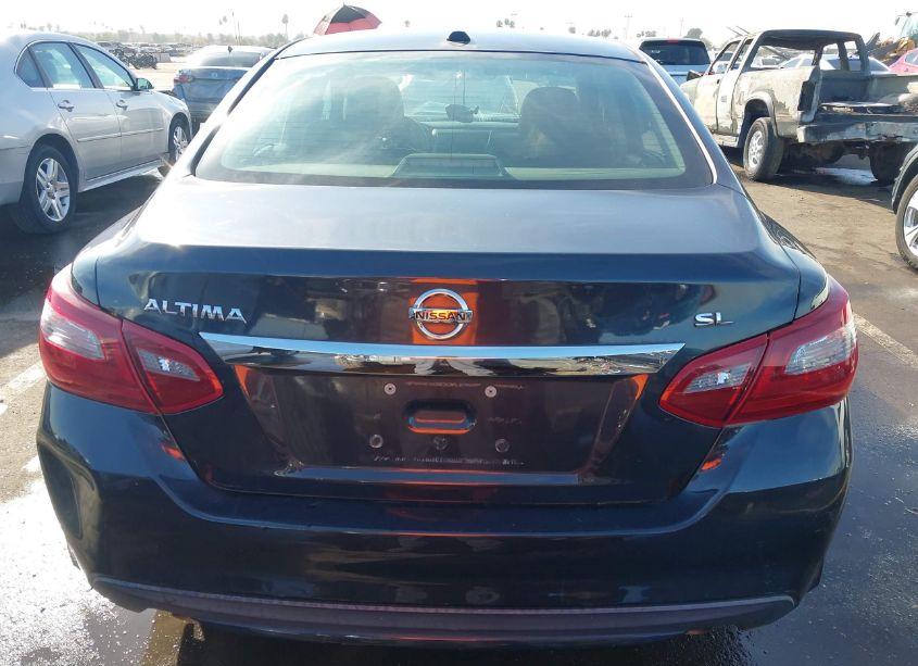 Photo 16 of 2018 Nissan Altima 2.5 SL (VIN 1N4AL3AP0JC242107)