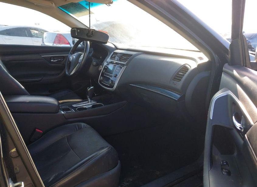 Photo 5 of 2018 Nissan Altima 2.5 SL (VIN 1N4AL3AP0JC242107)