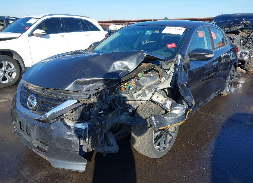 Photo 6 of 2018 Nissan Altima 2.5 SL (VIN 1N4AL3AP0JC242107)