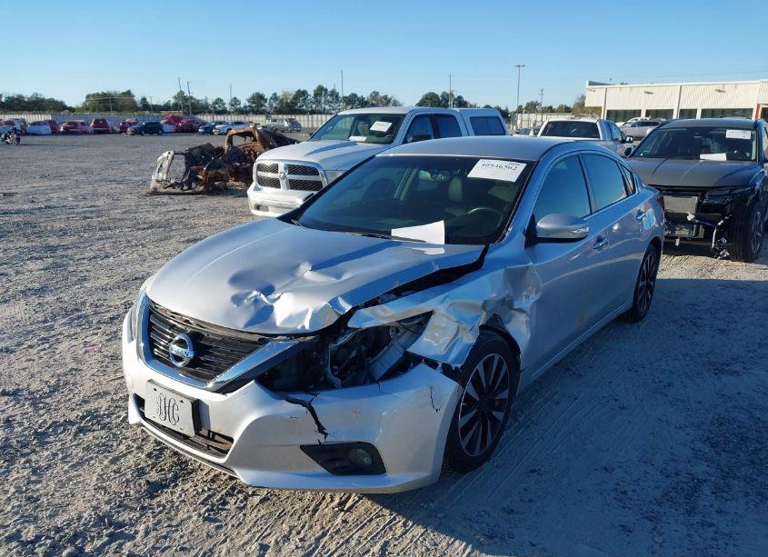 Photo 6 of 2018 Nissan Altima 2.5 SL (VIN 1N4AL3AP0JC243659)