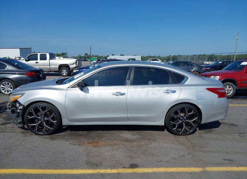 Photo 15 of 2018 Nissan Altima 2.5 SV (VIN 1N4AL3AP0JC246884)