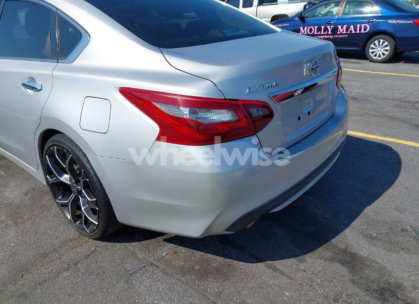 Photo 19 of 2018 Nissan Altima 2.5 SV (VIN 1N4AL3AP0JC246884)