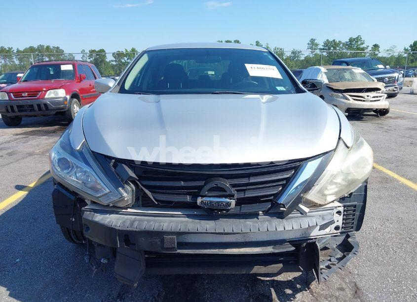 Photo 6 of 2018 Nissan Altima 2.5 SV (VIN 1N4AL3AP0JC246884)