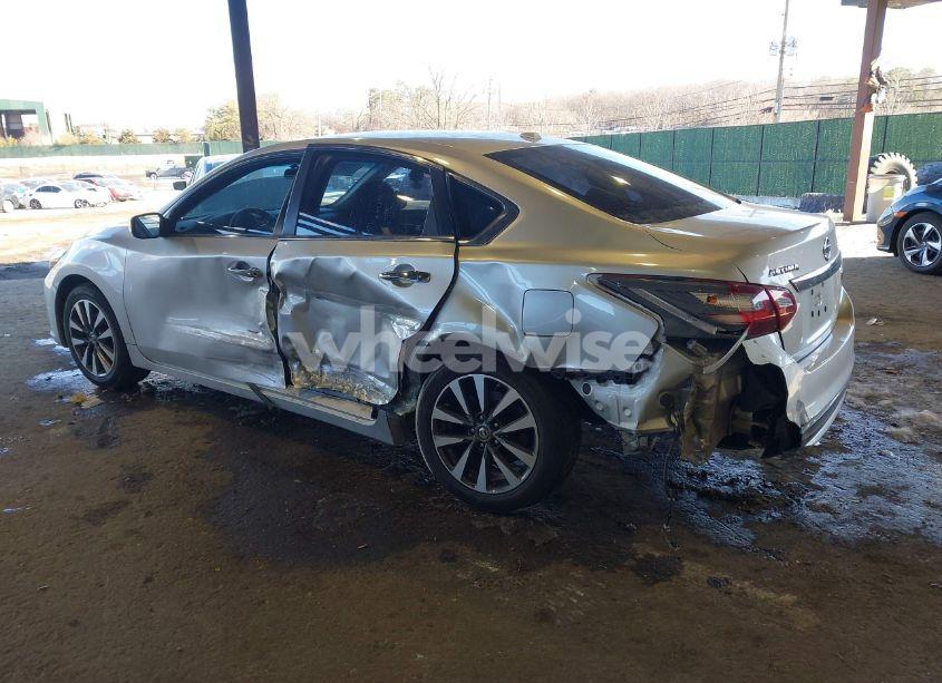 Photo 3 of 2018 Nissan Altima 2.5 SV (VIN 1N4AL3AP0JC246934)