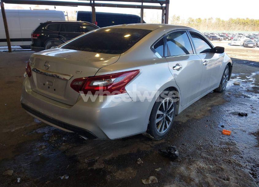 Photo 4 of 2018 Nissan Altima 2.5 SV (VIN 1N4AL3AP0JC246934)