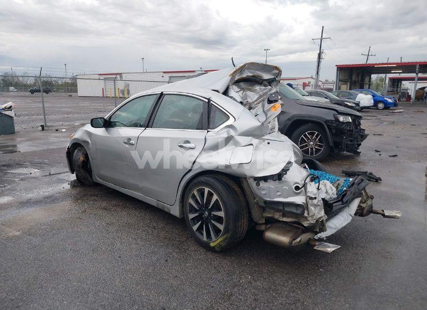 Photo 3 of 2018 Nissan Altima 2.5 SV (VIN 1N4AL3AP0JC250353)