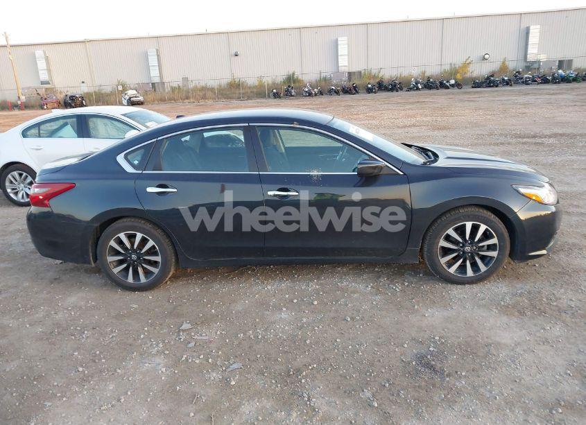 Photo 13 of 2018 Nissan Altima 2.5 SV (VIN 1N4AL3AP0JC252006)