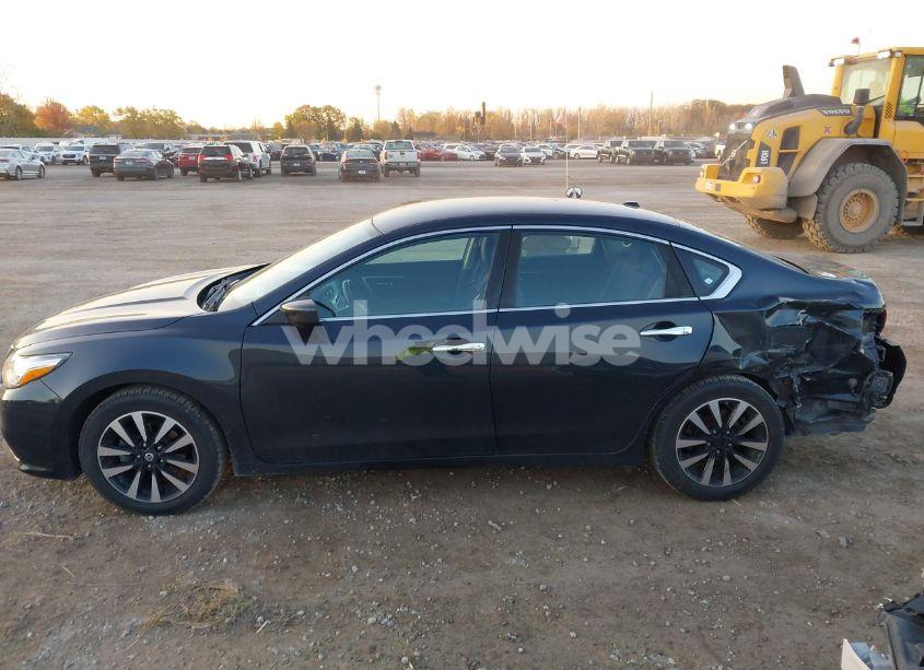 Photo 14 of 2018 Nissan Altima 2.5 SV (VIN 1N4AL3AP0JC252006)