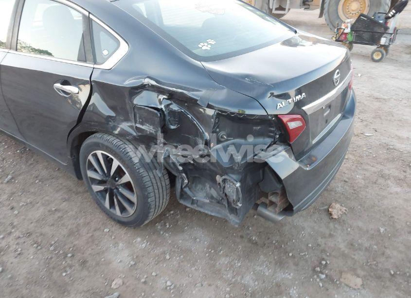 Photo 6 of 2018 Nissan Altima 2.5 SV (VIN 1N4AL3AP0JC252006)