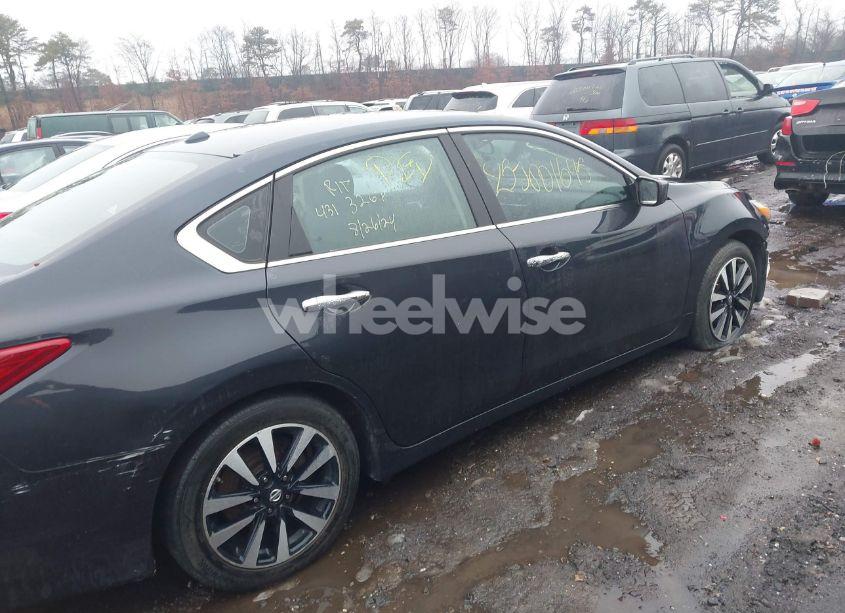 Photo 12 of 2018 Nissan Altima 2.5 SV (VIN 1N4AL3AP0JC253981)