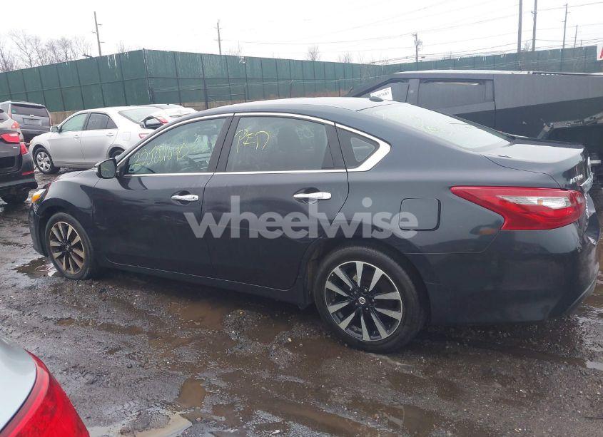 Photo 13 of 2018 Nissan Altima 2.5 SV (VIN 1N4AL3AP0JC253981)