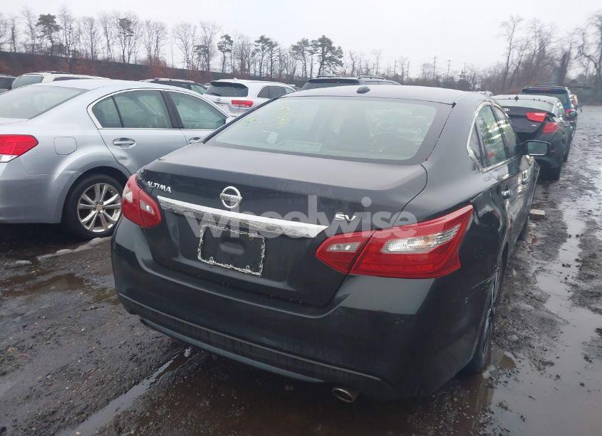 Photo 4 of 2018 Nissan Altima 2.5 SV (VIN 1N4AL3AP0JC253981)
