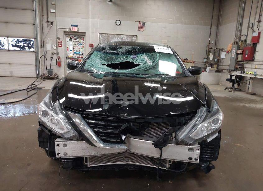 Photo 13 of 2018 Nissan Altima 2.5 S (VIN 1N4AL3AP0JC271008)