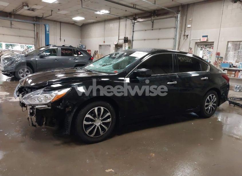 Photo 15 of 2018 Nissan Altima 2.5 S (VIN 1N4AL3AP0JC271008)