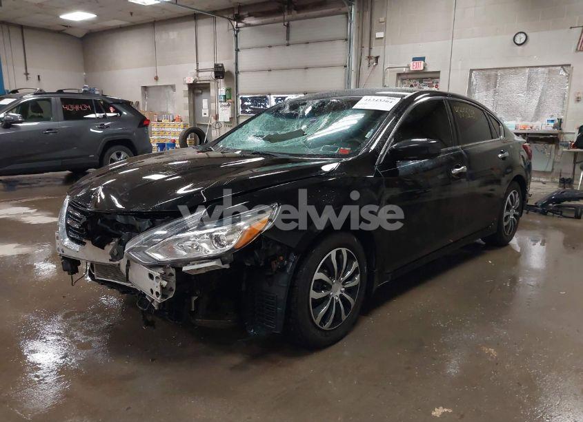 Photo 2 of 2018 Nissan Altima 2.5 S (VIN 1N4AL3AP0JC271008)