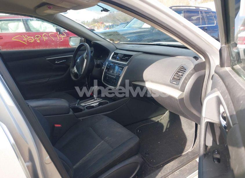 Photo 5 of 2018 Nissan Altima 2.5 S (VIN 1N4AL3AP0JC274975)