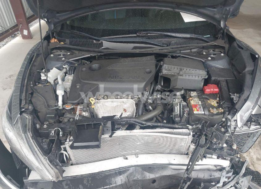 Photo 10 of 2018 Nissan Altima 2.5 SR (VIN 1N4AL3AP0JC284373)