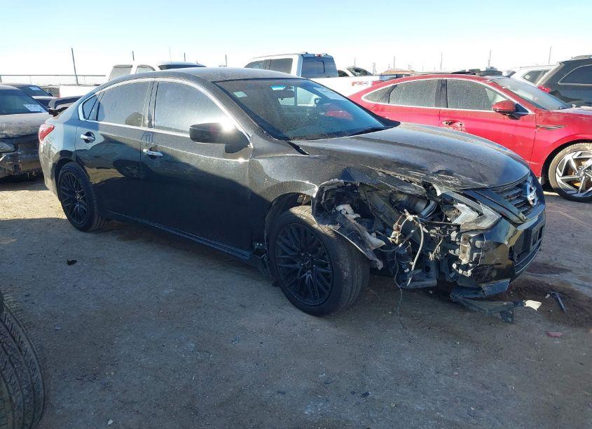 2018 Nissan Altima 2.5 SR (VIN 1N4AL3AP0JC291324) main photo