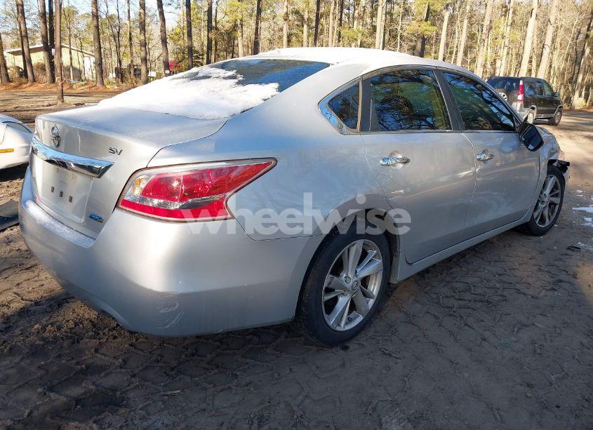Photo 4 of 2013 Nissan Altima 2.5 SV (VIN 1N4AL3AP1DC103902)
