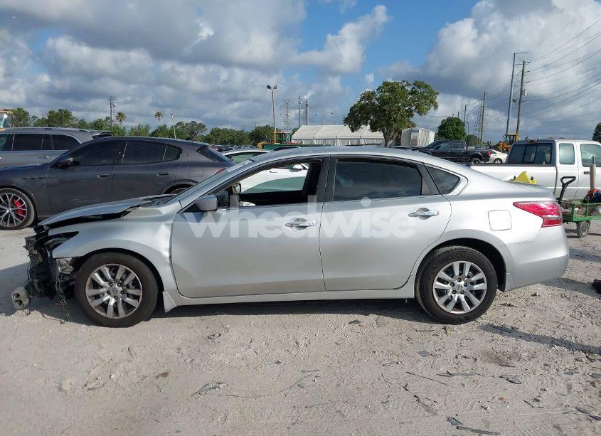 Photo 15 of 2013 Nissan Altima 2.5 S (VIN 1N4AL3AP1DC156311)