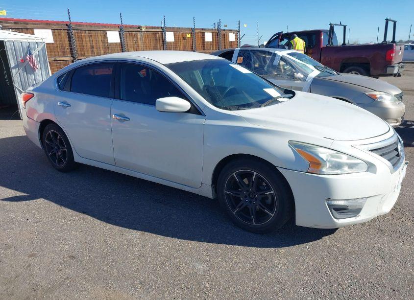 2013 Nissan Altima 2.5 S (VIN 1N4AL3AP1DC164120) main photo