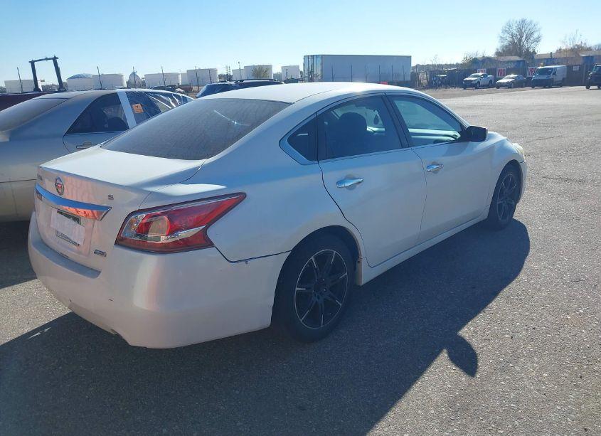Photo 4 of 2013 Nissan Altima 2.5 S (VIN 1N4AL3AP1DC164120)