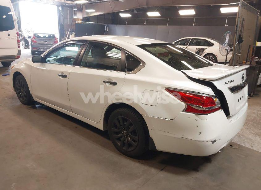 Photo 3 of 2013 Nissan Altima 2.5 S (VIN 1N4AL3AP1DC178101)