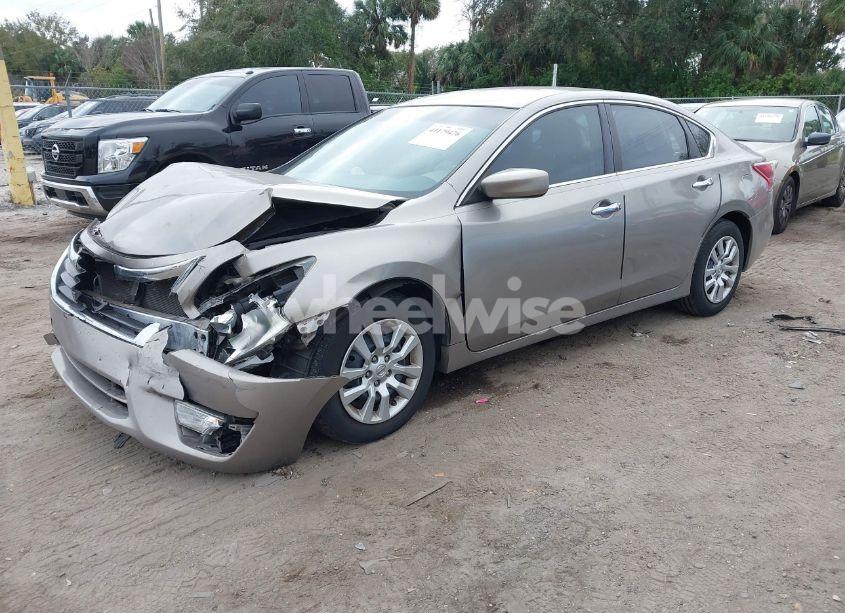 Photo 2 of 2013 Nissan Altima 2.5 S (VIN 1N4AL3AP1DC189194)