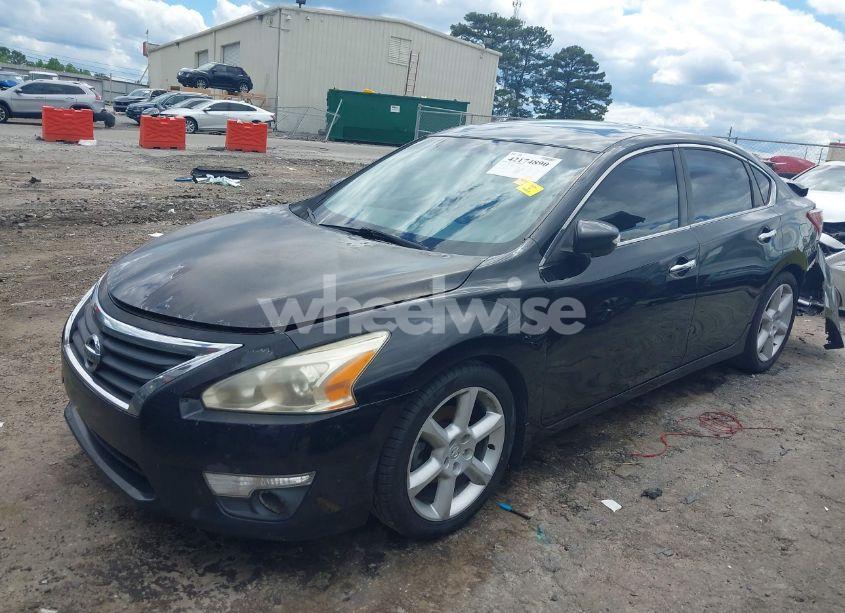 Photo 2 of 2013 Nissan Altima 2.5 SL (VIN 1N4AL3AP1DC212649)