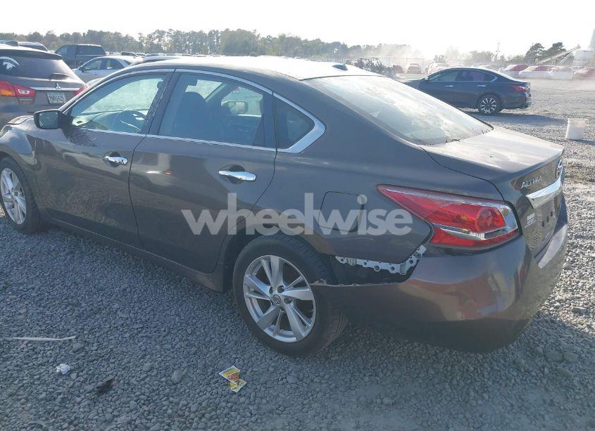 Photo 3 of 2013 Nissan Altima 2.5 SV (VIN 1N4AL3AP1DC219388)