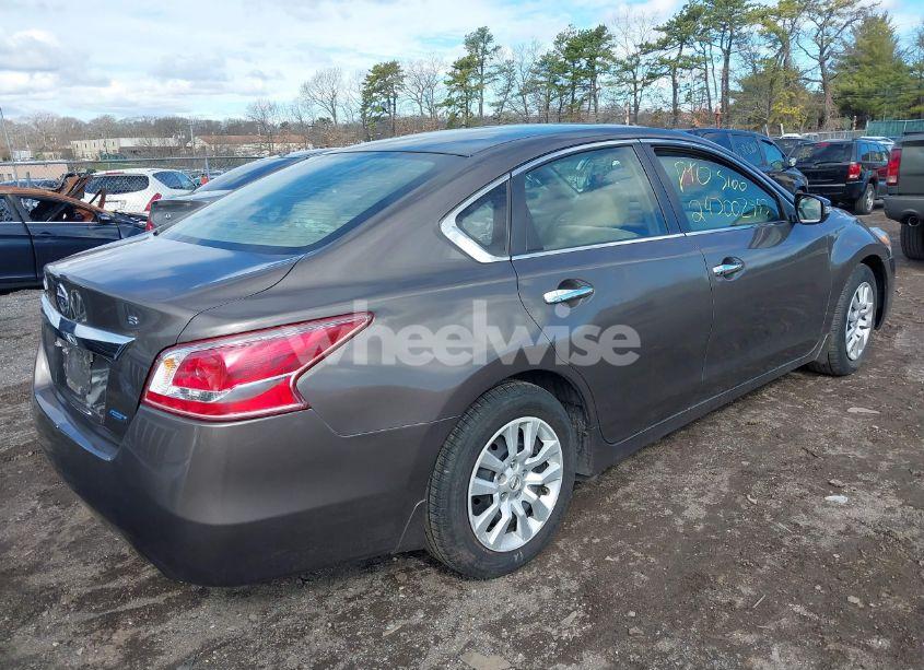 Photo 4 of 2013 Nissan Altima 2.5 S (VIN 1N4AL3AP1DC230410)