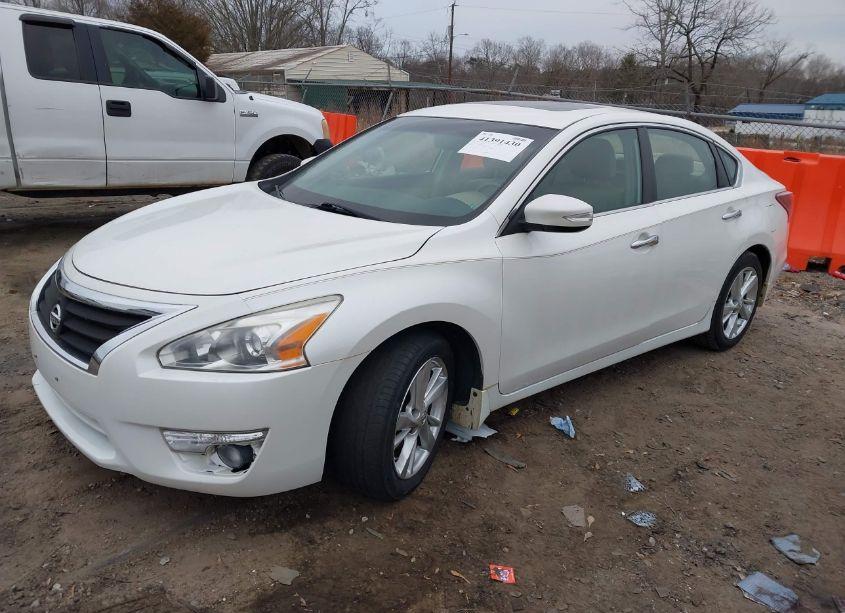 Photo 2 of 2013 Nissan Altima 2.5 SL (VIN 1N4AL3AP1DC261415)