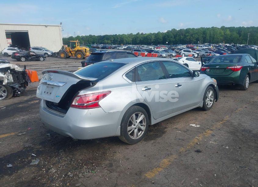 Photo 4 of 2013 Nissan Altima 2.5 SL (VIN 1N4AL3AP1DC277646)