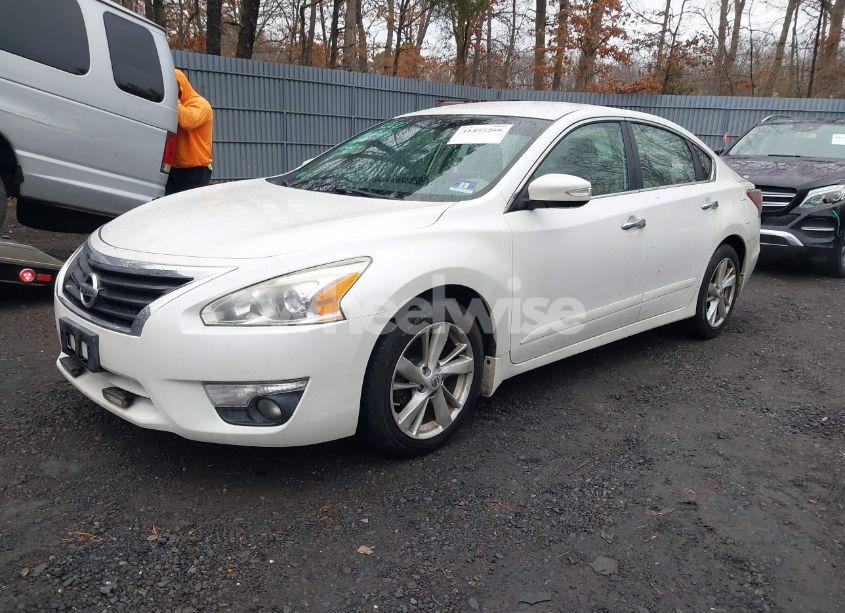Photo 2 of 2013 Nissan Altima 2.5 SL (VIN 1N4AL3AP1DC902501)