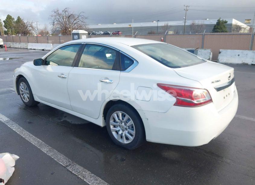 Photo 3 of 2013 Nissan Altima 2.5 S (VIN 1N4AL3AP1DN412421)