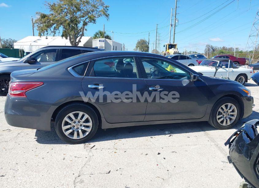 Photo 13 of 2013 Nissan Altima 2.5 (VIN 1N4AL3AP1DN449713)
