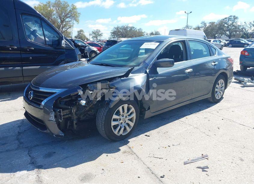 Photo 2 of 2013 Nissan Altima 2.5 (VIN 1N4AL3AP1DN449713)