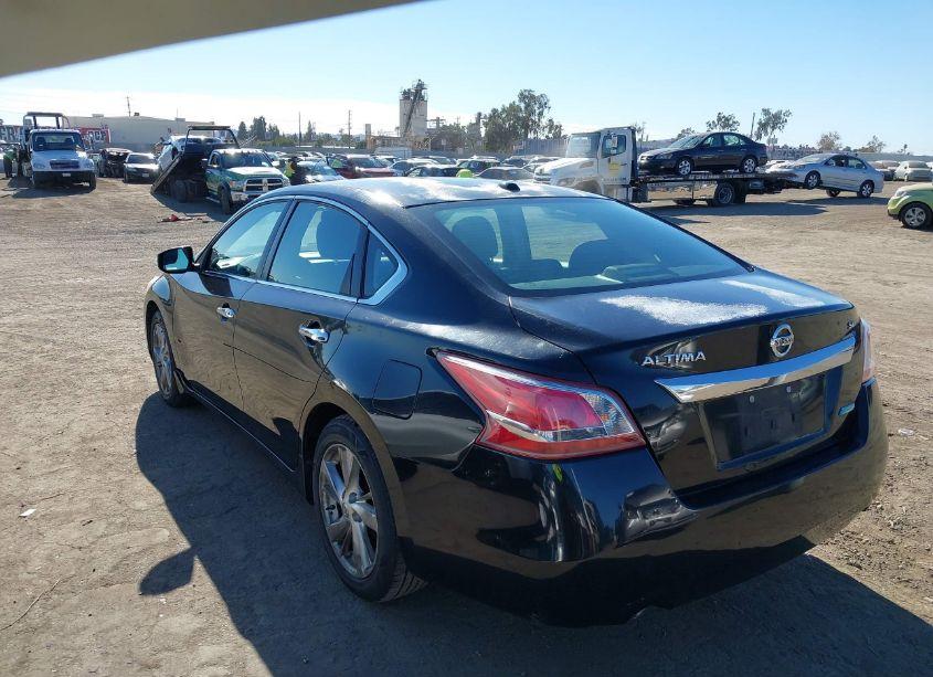 Photo 3 of 2013 Nissan Altima 2.5/S/SV/SL (VIN 1N4AL3AP1DN463207)