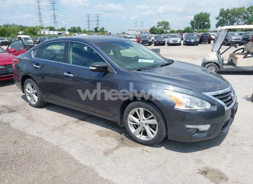 2013 Nissan Altima 2.5 SV (VIN 1N4AL3AP1DN463241) main photo
