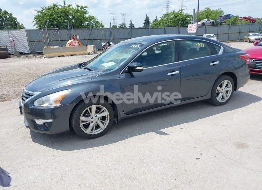 Photo 2 of 2013 Nissan Altima 2.5 SV (VIN 1N4AL3AP1DN463241)